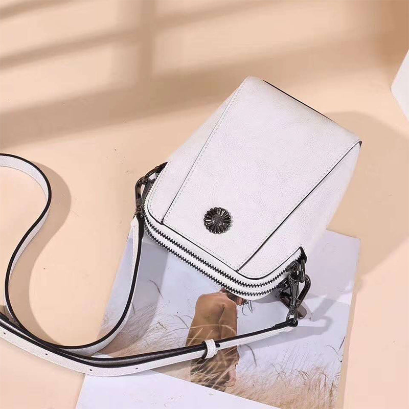 Bolsa Transversal Lady Vienne Orelia em Couro
